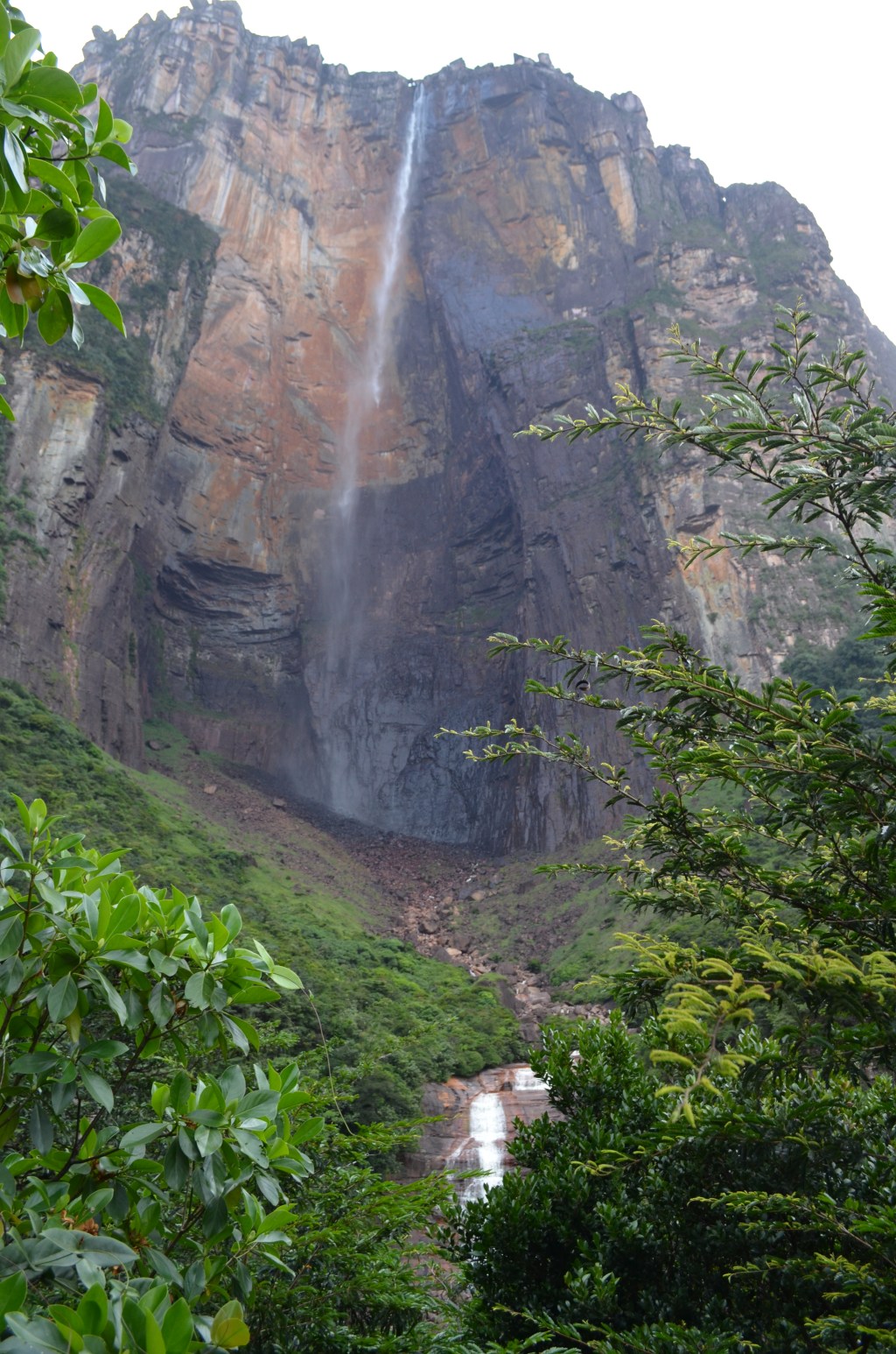 Expedition to explore      Salto Angel (Angel Falls) in&nbsp;Venezuela