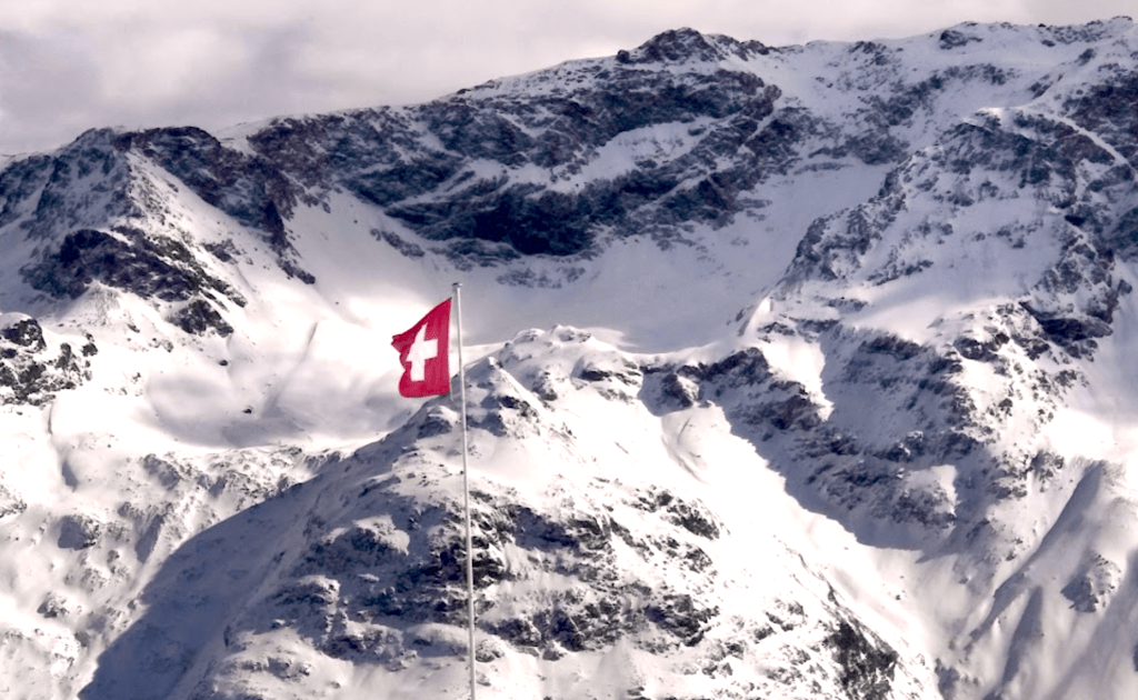 The Ultimate Guide to Skiing in the Swiss Alps: Best Slopes, Tips, and&nbsp;Deals