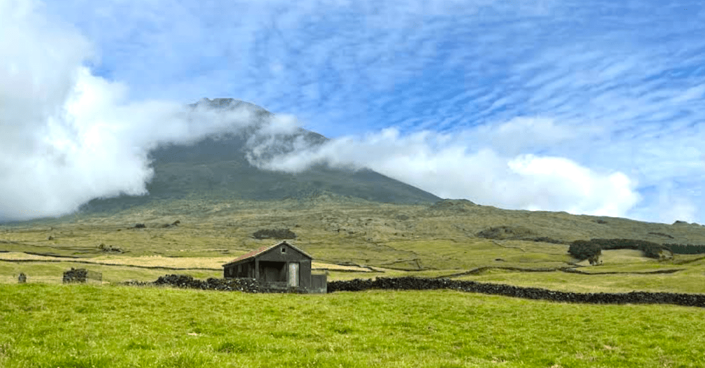Hiking Adventures on Pico Island: Your Ultimate 7-Day&nbsp;Guide